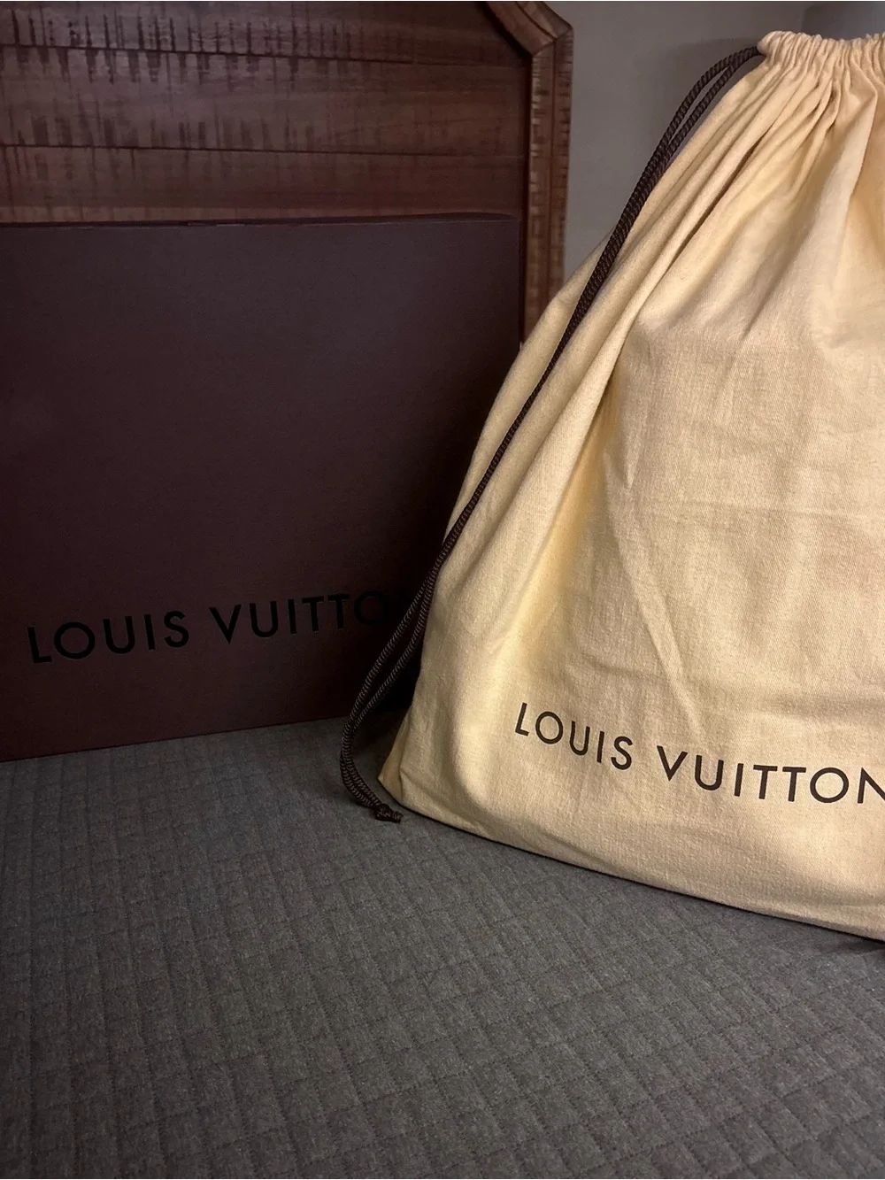 Louis Vuitton Black Zippy Wallet Black Monogram Empreinte leather AUTHENTIC